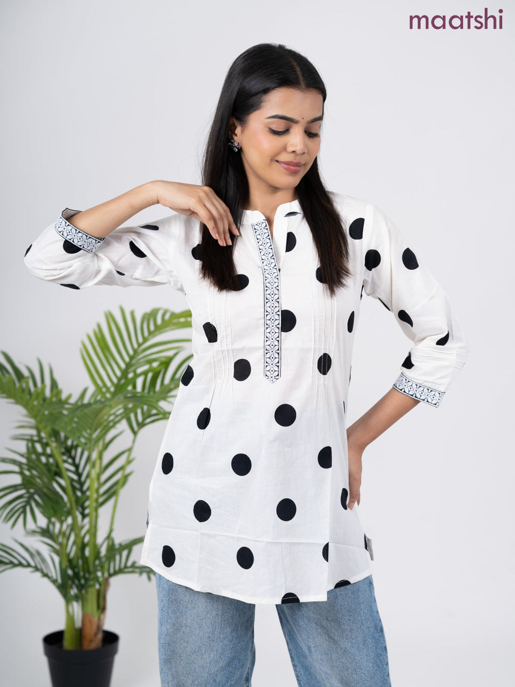 Cotton short kurti off white and black with butta prints & embroidery work neck pattern without pant