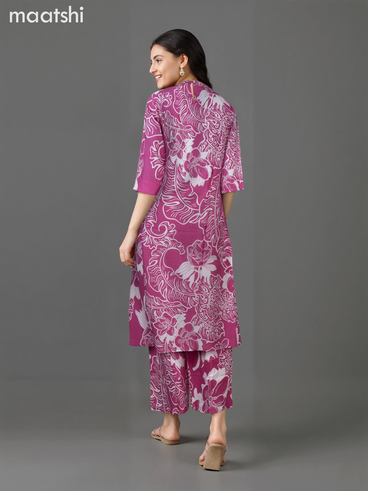 Cotton co-ord set pink and off white with allover floral prints & simple neck pattern and palazzo pant