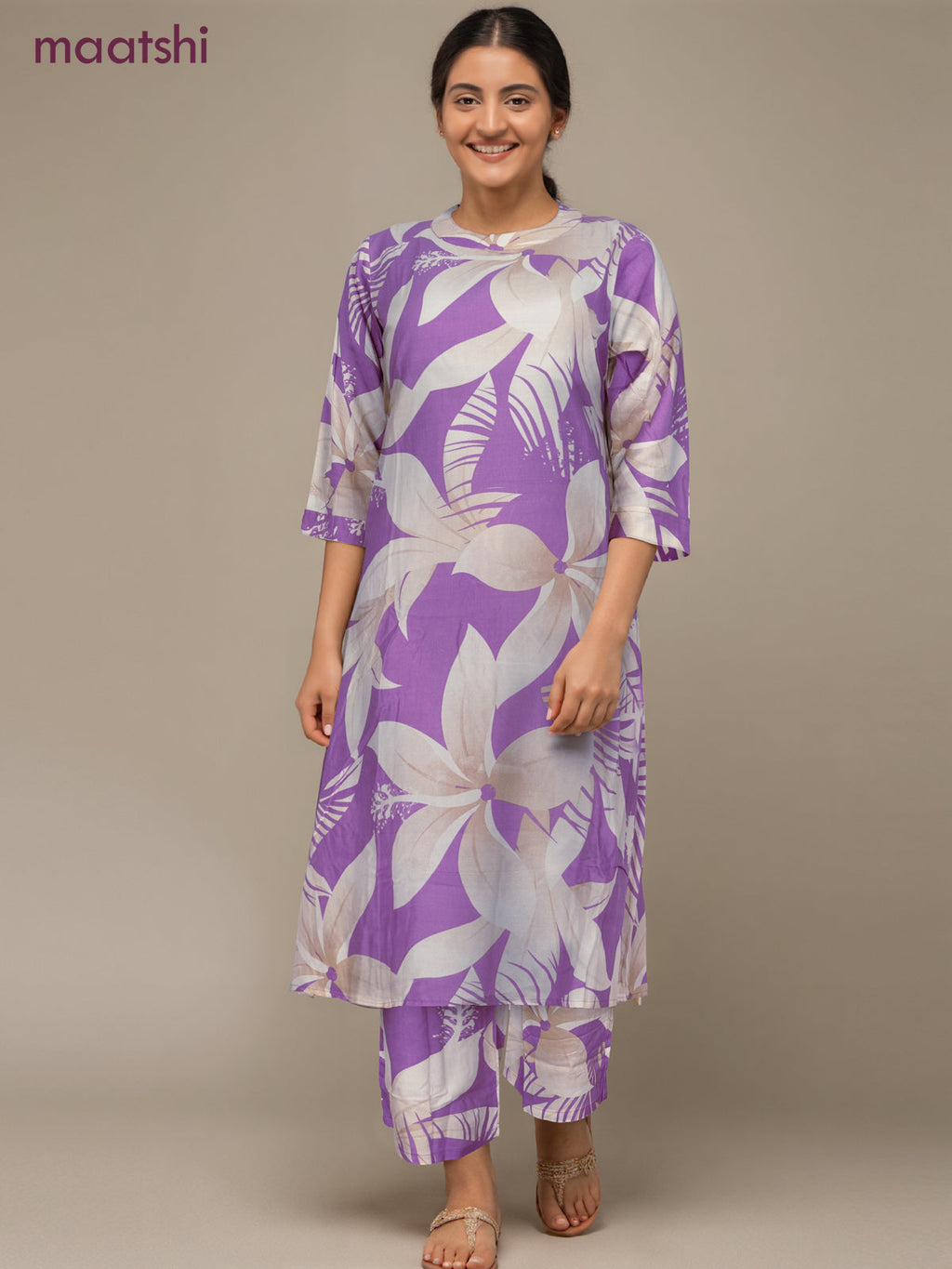 Cotton co-ord set lavender and cream with allover floral prints & simple neck pattern and palazzo pant
