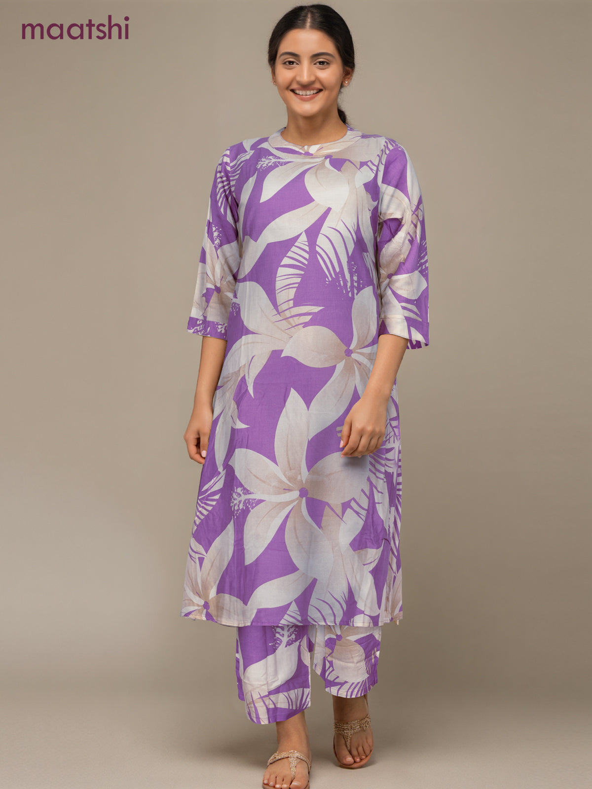 Cotton co-ord set lavender and cream with allover floral prints & simple neck pattern and palazzo pant