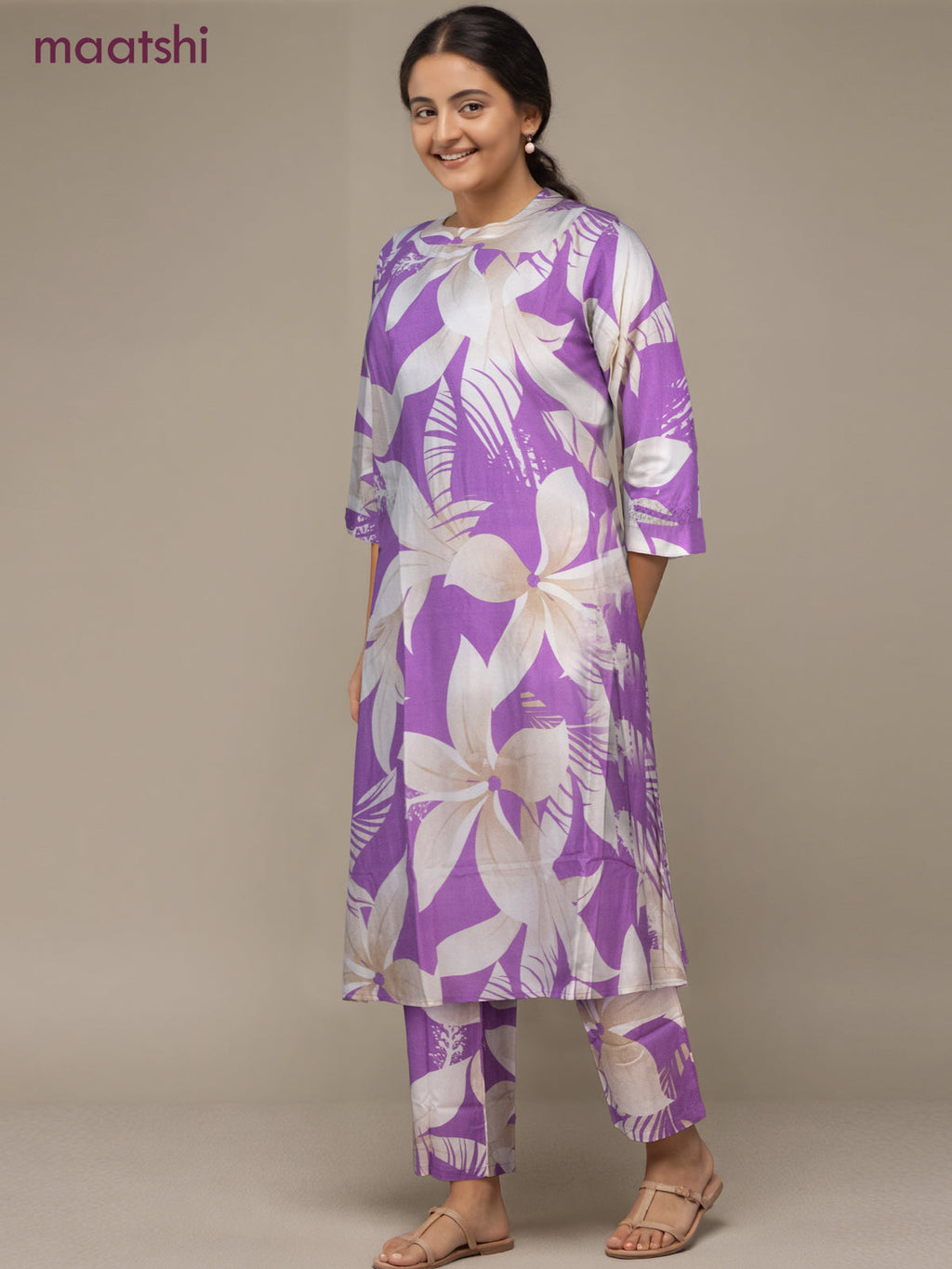 Cotton co-ord set lavender and cream with allover floral prints & simple neck pattern and palazzo pant