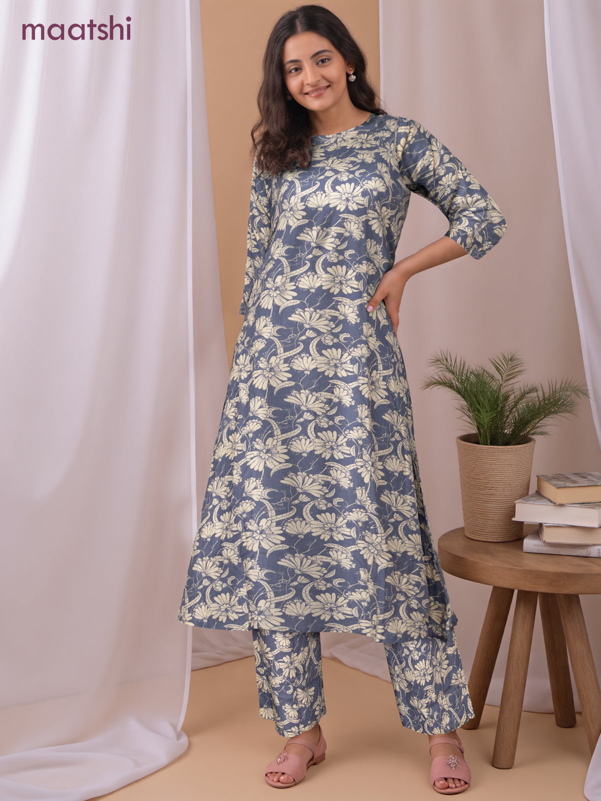 Cotton co-ord set bluish grey and cream with allover floral prints & simple neck pattern and palazzo pant
