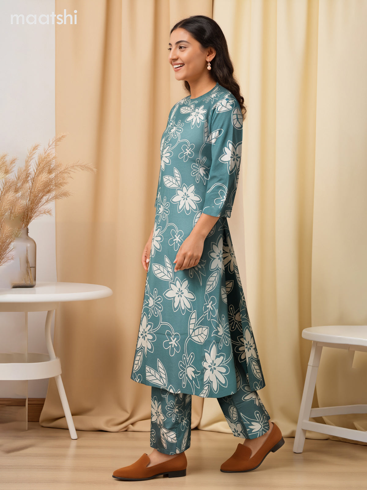 Cotton co-ord set teal blue shade and cream with floral prints & simple neck pattern and palazzo pant