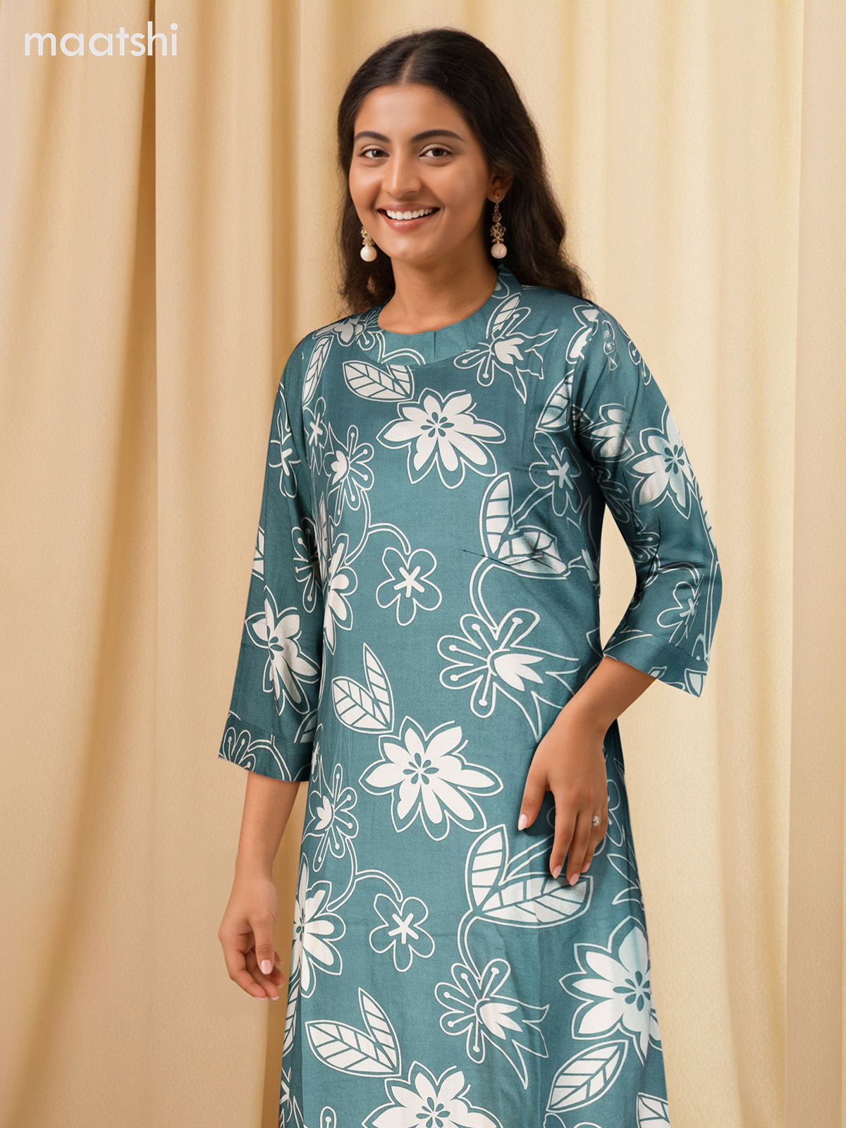 Cotton co-ord set teal blue shade and cream with floral prints & simple neck pattern and palazzo pant