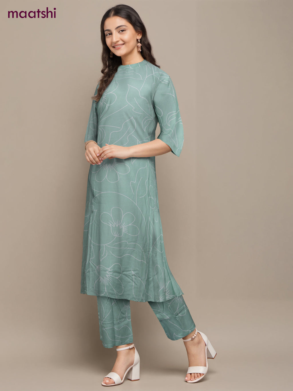 Cotton co-ord set teal shade and cream with allover floral prints & simple neck pattern and palazzo pant