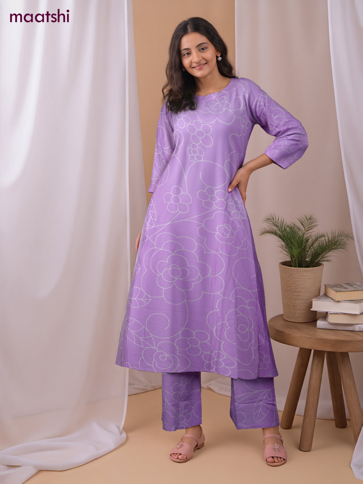 Cotton co-ord set lavender and cream with allover floral prints & simple neck pattern and palazzo pant