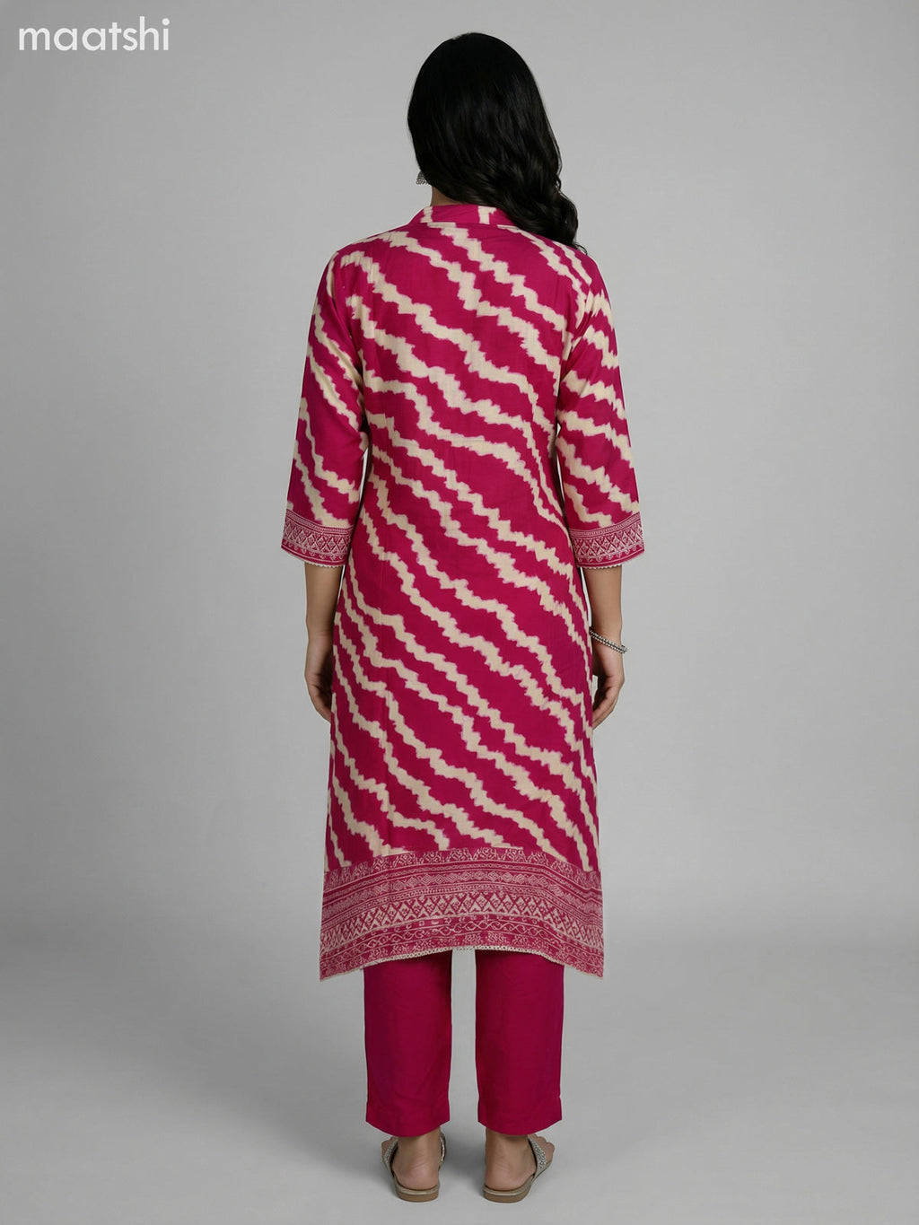 Pink and Cream Muslin Shibori Printed Fish Cut Suit