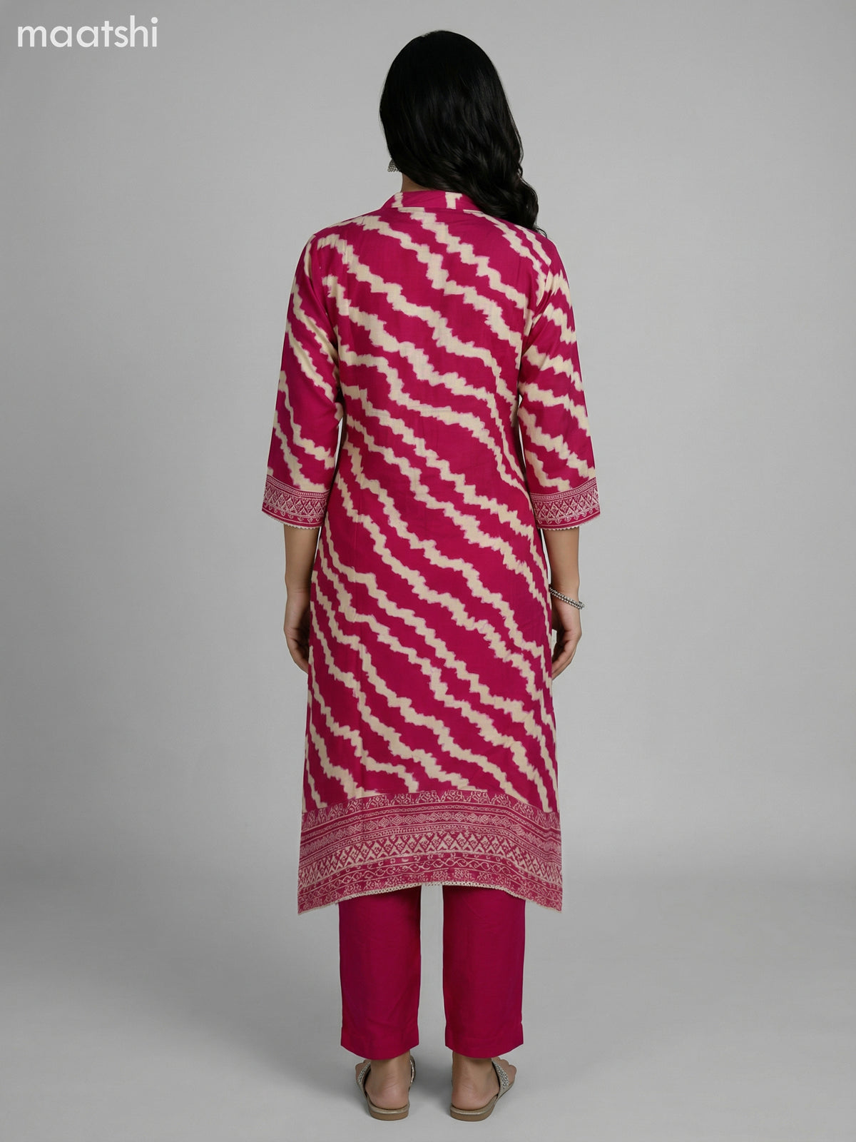 Pink and Cream Muslin Shibori Printed Fish Cut Suit