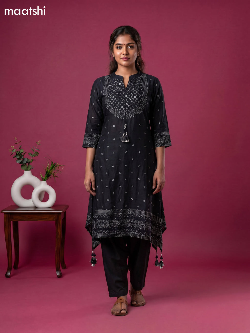 Black Art Tussar Printed Fish Cut Kurti Set