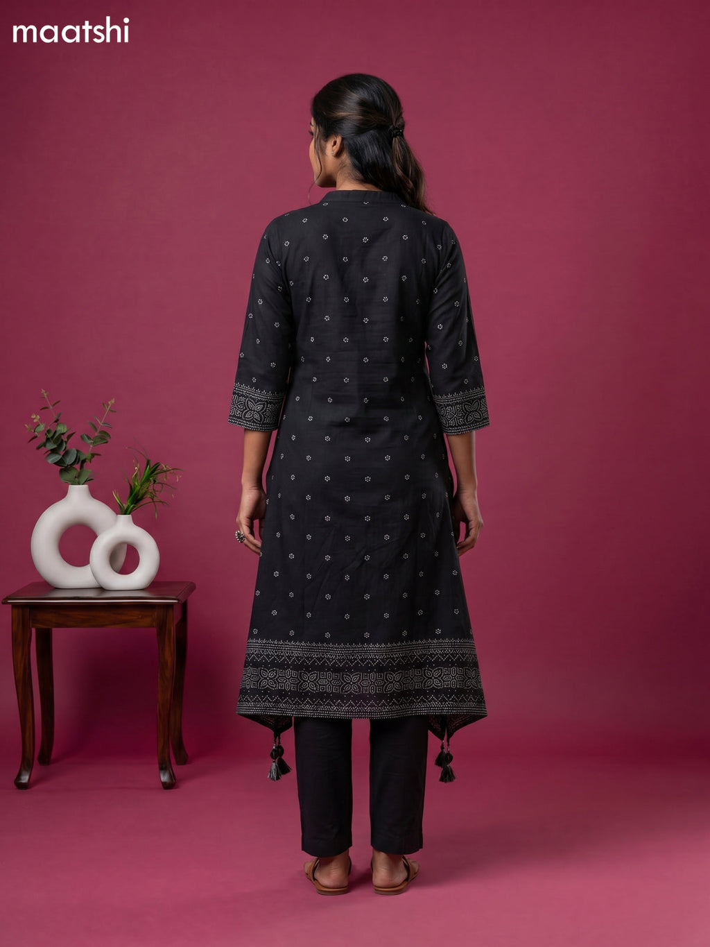 Black Art Tussar Printed Fish Cut Kurti Set