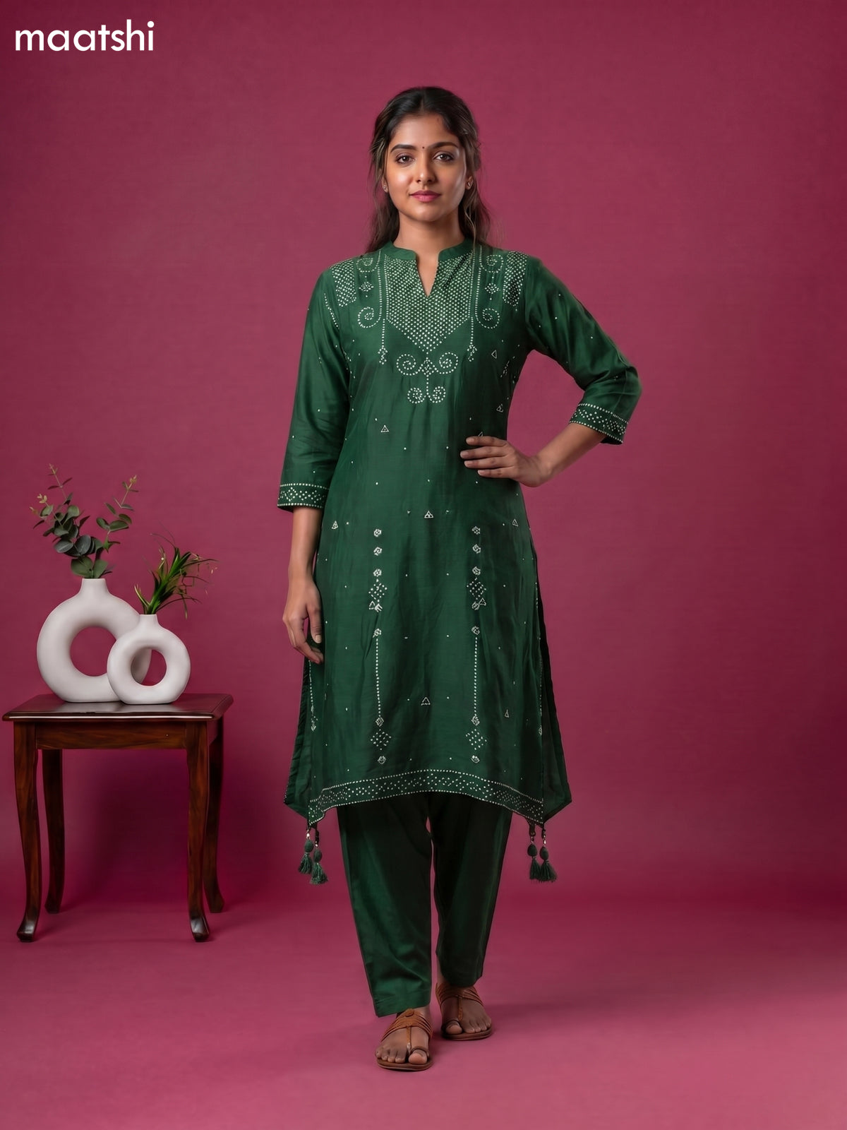 Green Art Tussar Bandhini Printed Fish Cut Kurti Set