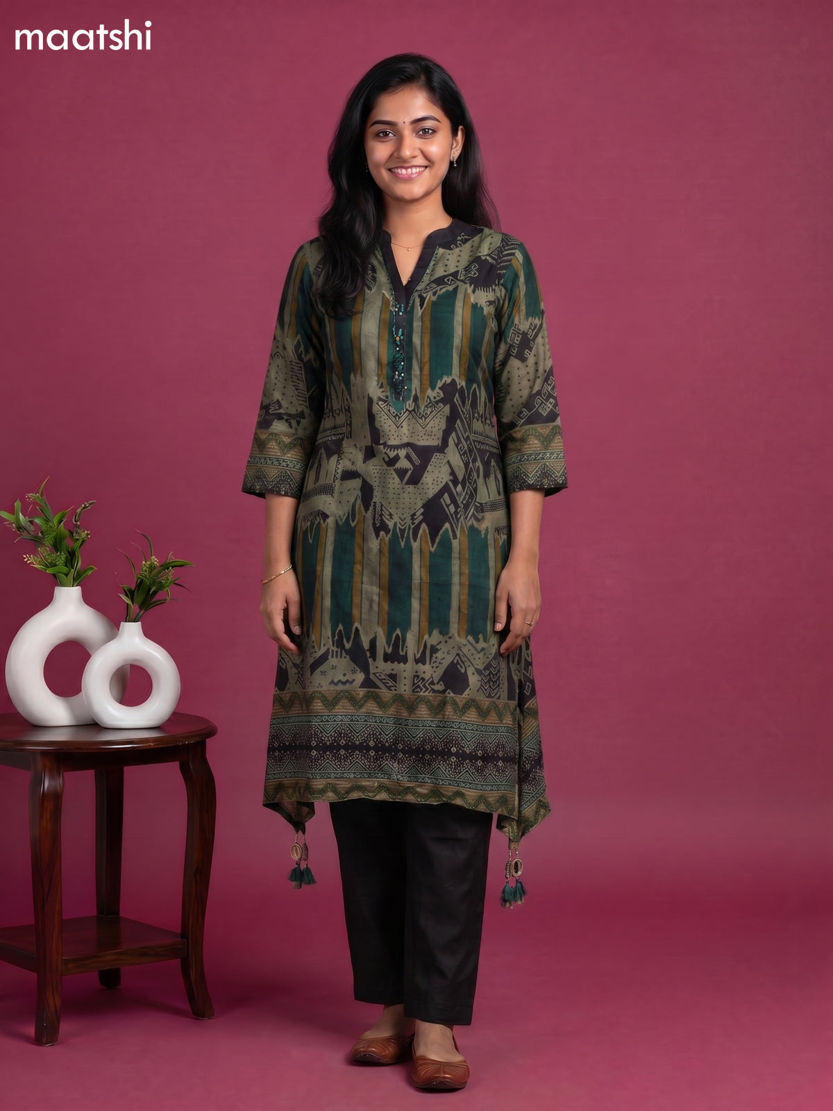 Pastel Green and Black Art Tussar Printed Fish Cut Kurti Set