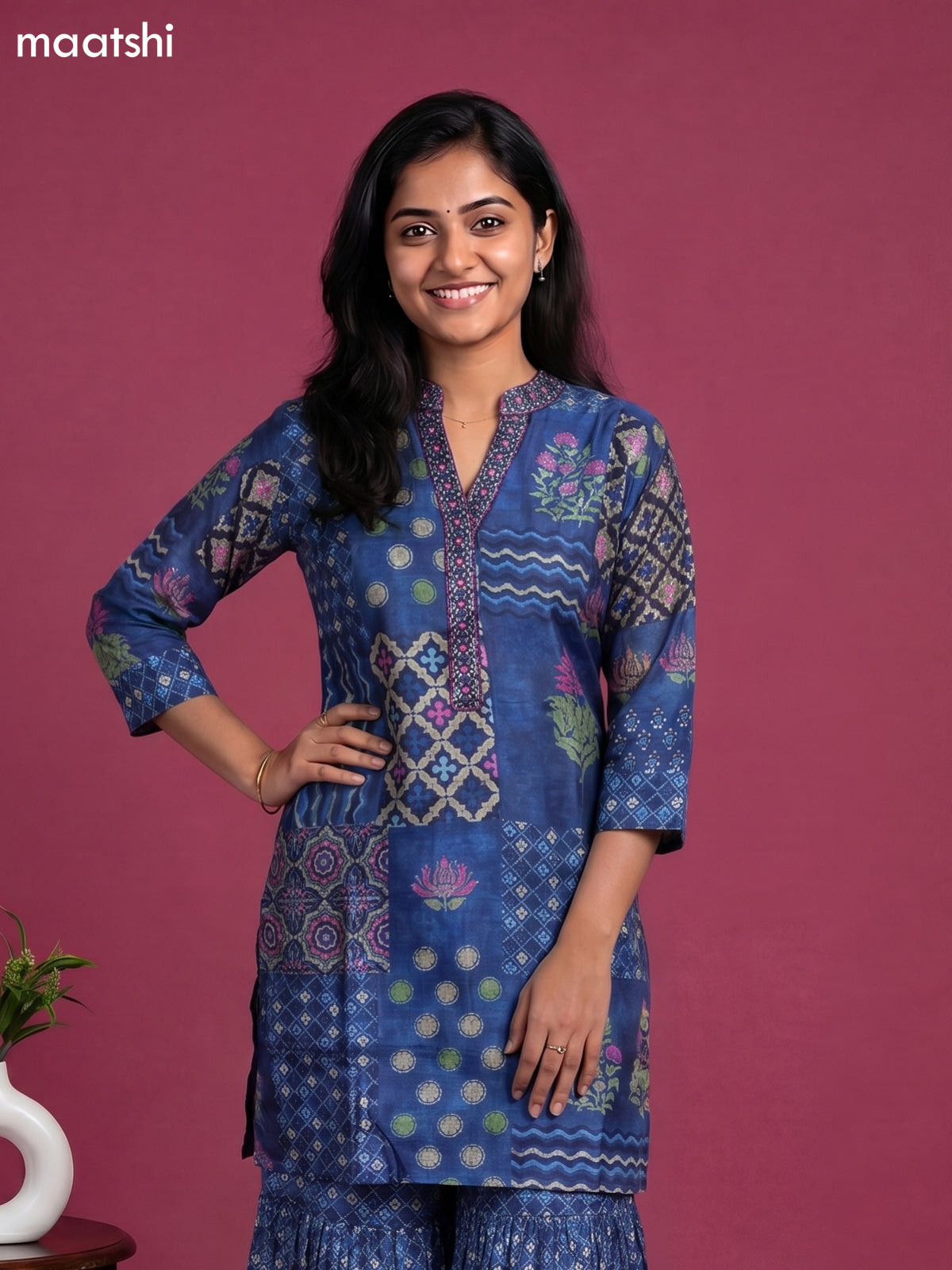 Blue Art Tussar Printed Straight Suit