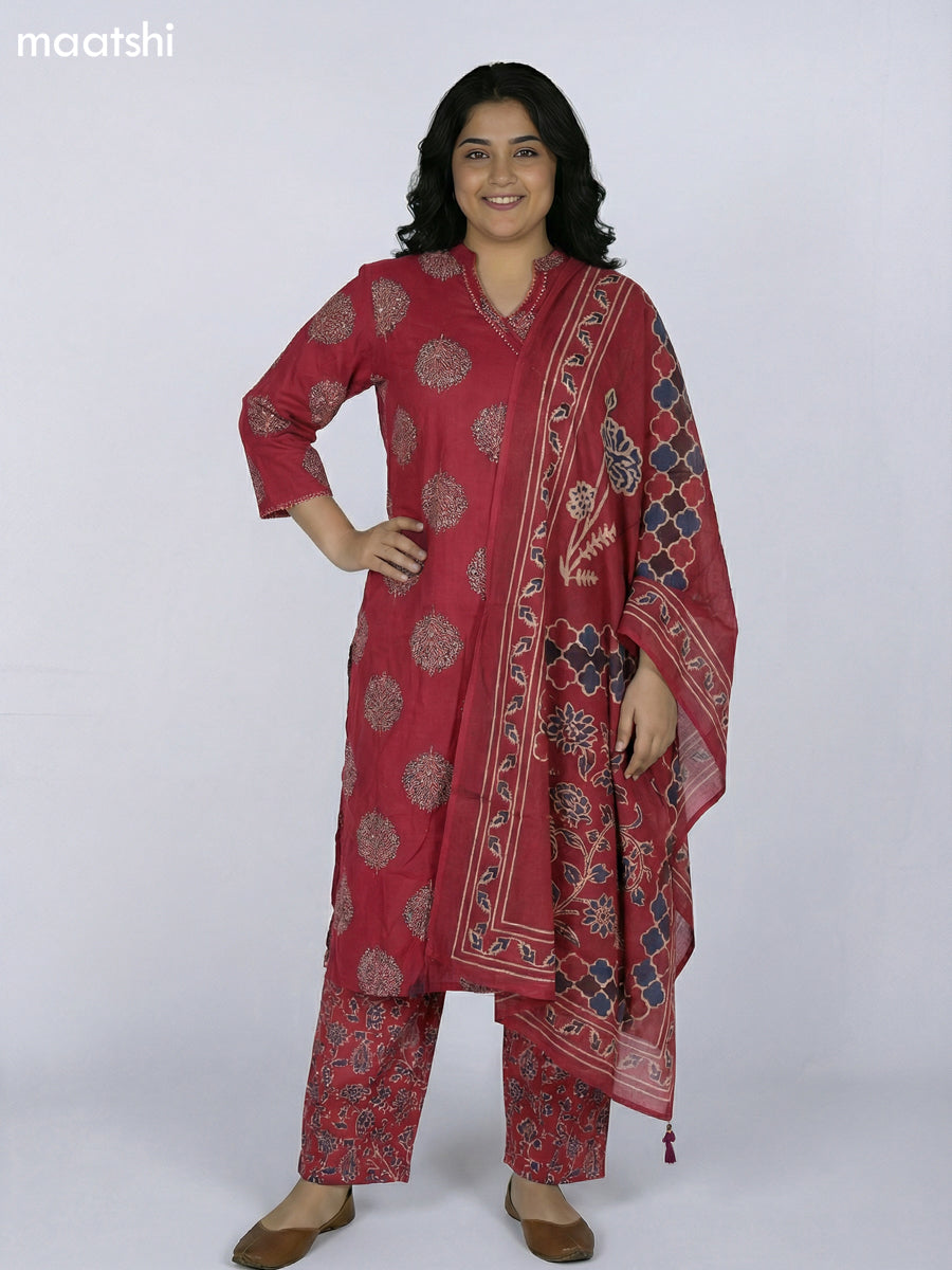 Dark Magenta Pink Cotton Printed Straight Suit