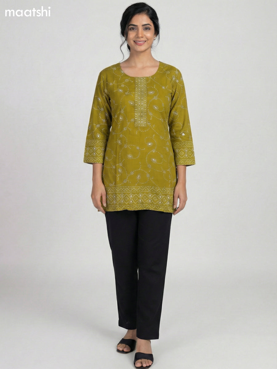 Mehendhi Green Cotton Bandhini Printed Short Kurti
