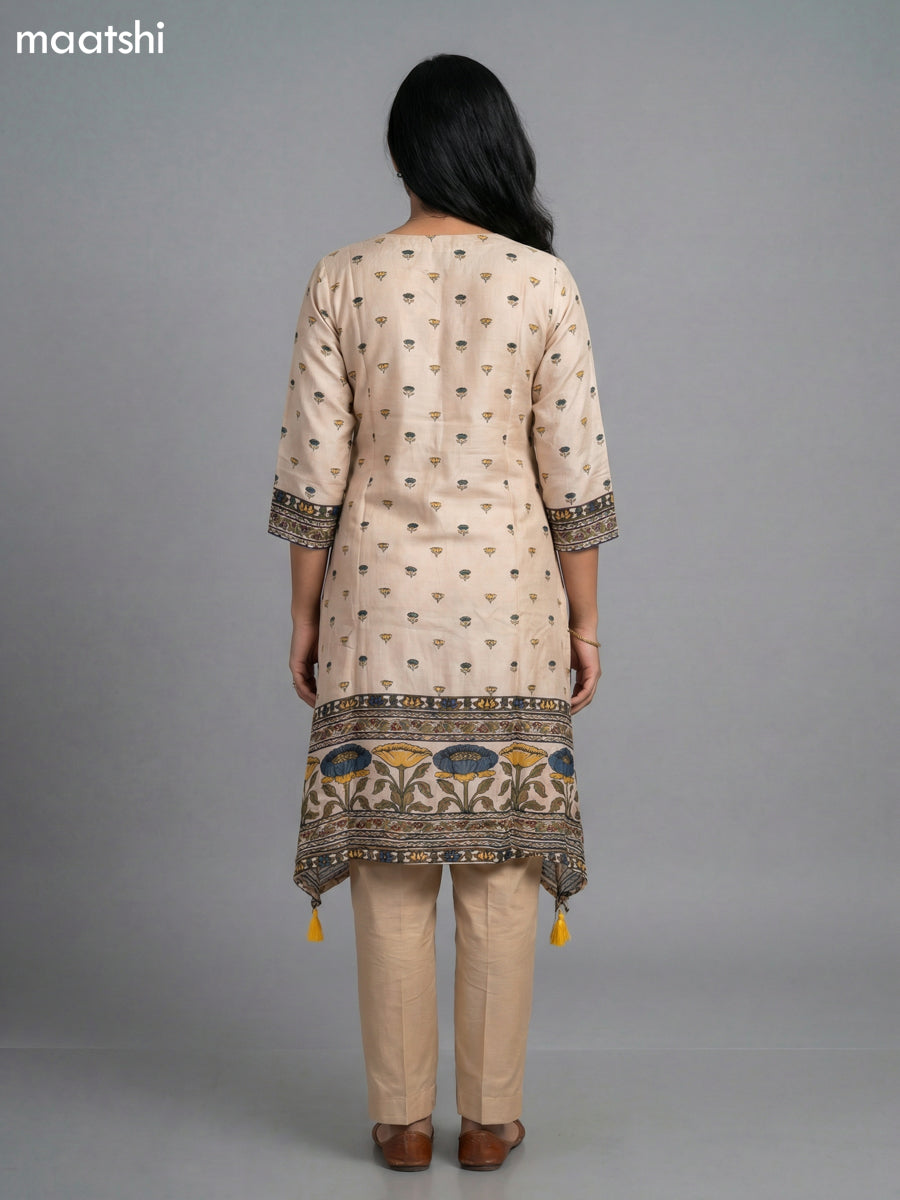 Cream Muslin Kalamkari Printed Fish Cut Suit