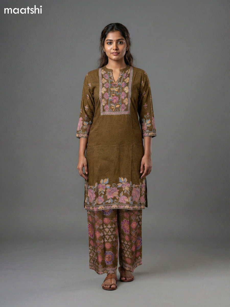 Dark Mehendi Green Muslin Madhubani Printed Straight Suit