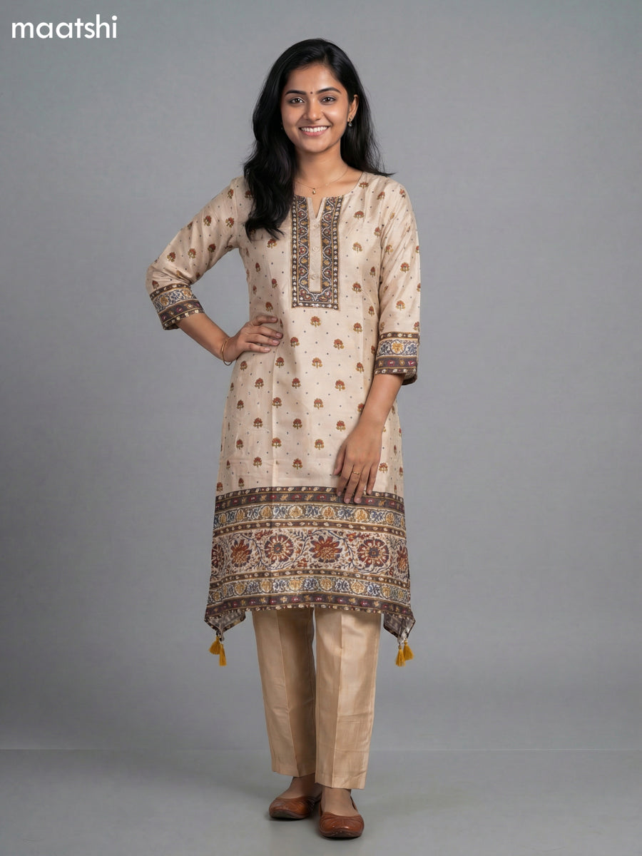 Cream Muslin Kalamkari Printed Fish Cut Suit