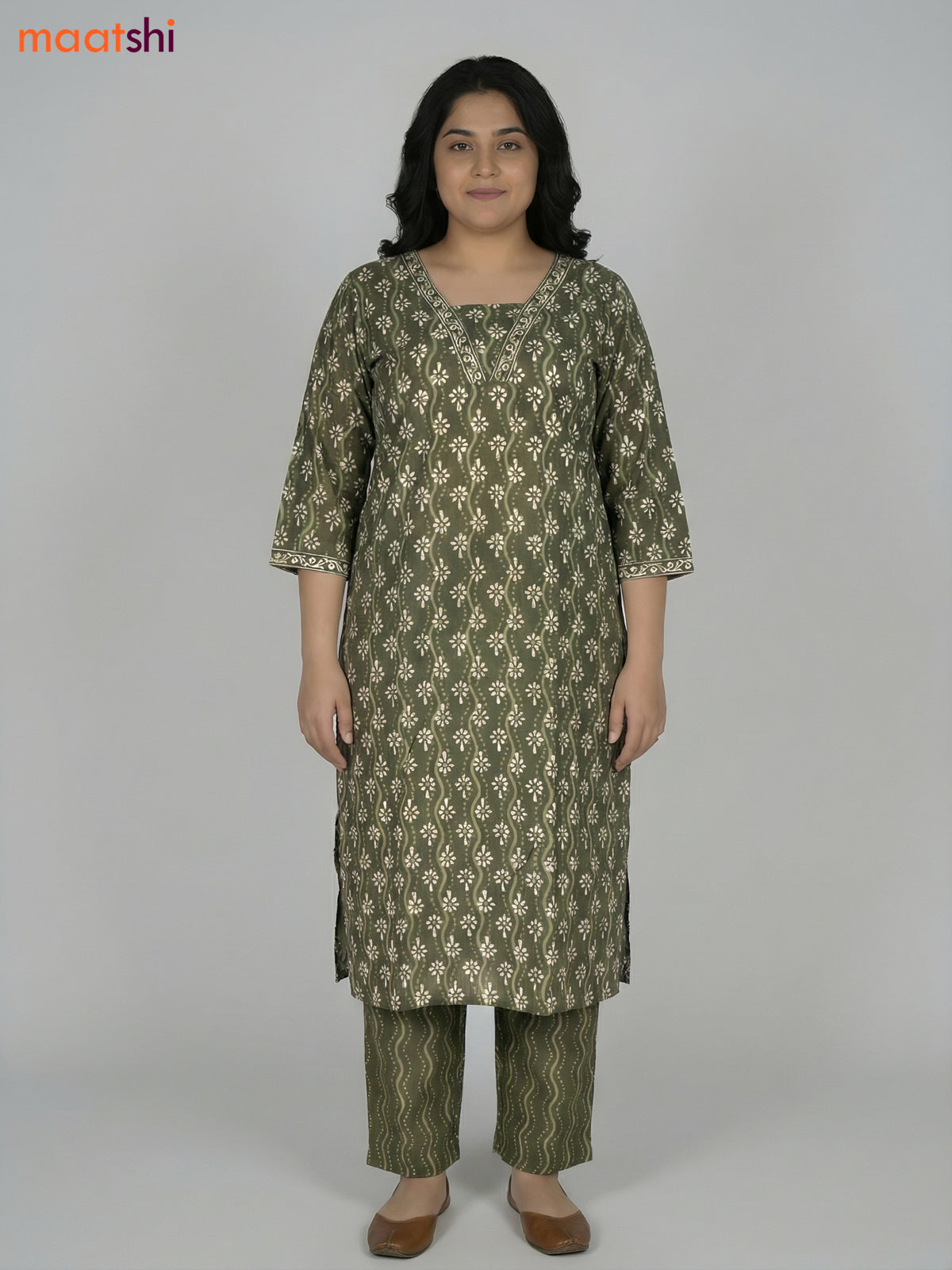 Green Cotton Printed Straight Suit