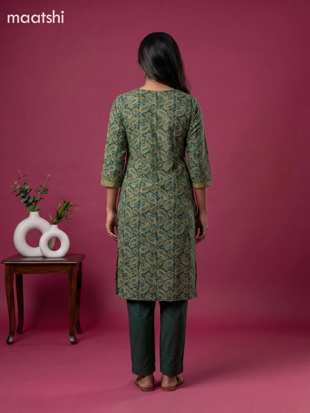 Green Cotton Printed & Embroidery Work Kurti Set