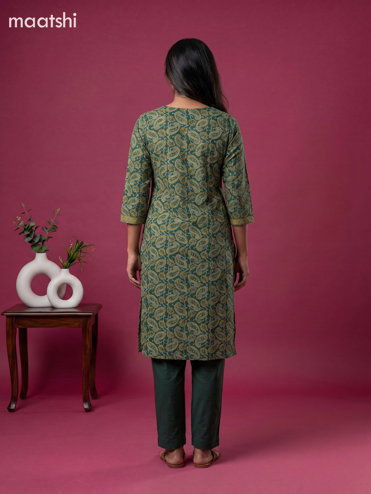 Green Cotton Printed & Embroidery Work Kurti Set