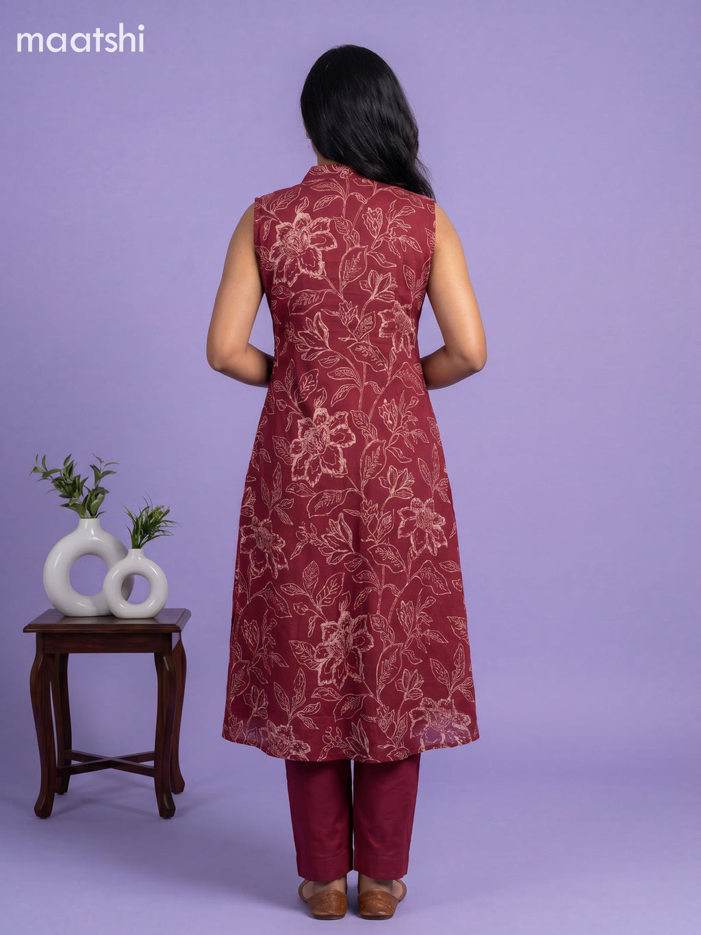 Magenta Pink Cotton Printed & Embroidery Work Kurti Set