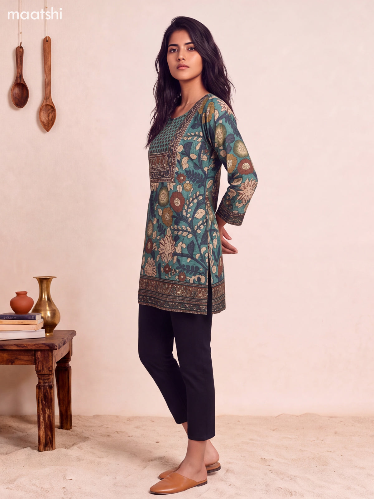 Pastel Green Muslin Kalamkari Printed Short Kurti