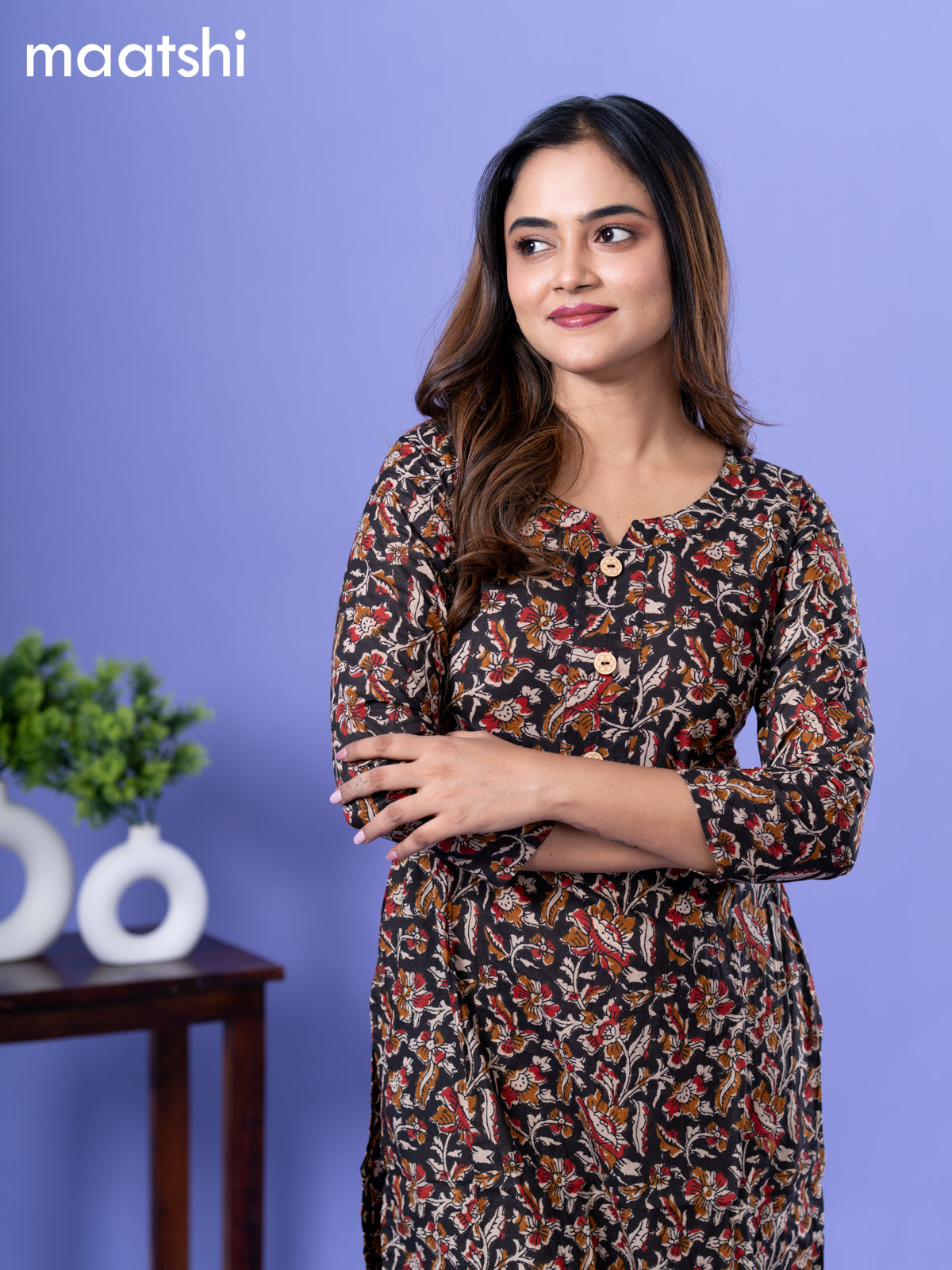 Cotton readymade kurti black and maroon with allover kalamkari prints & simple neck pattern and without pant
