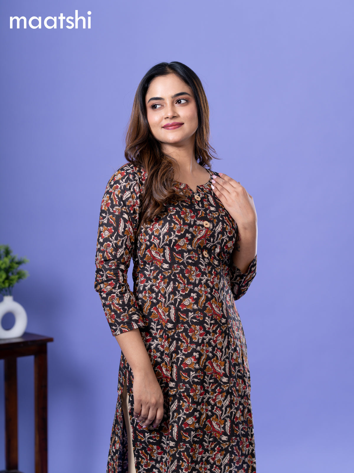 Cotton readymade kurti black and maroon with allover kalamkari prints & simple neck pattern and without pant