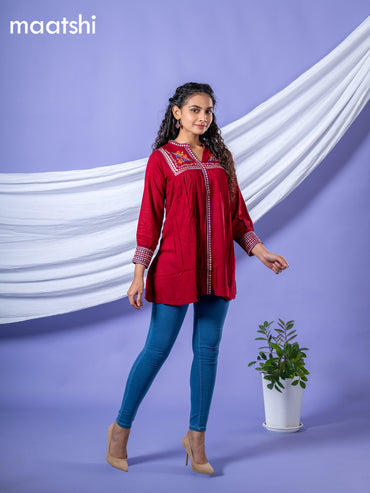 Cotton readymade short kurti maroon with plain body & embroidery work collar neck pattern and without pant