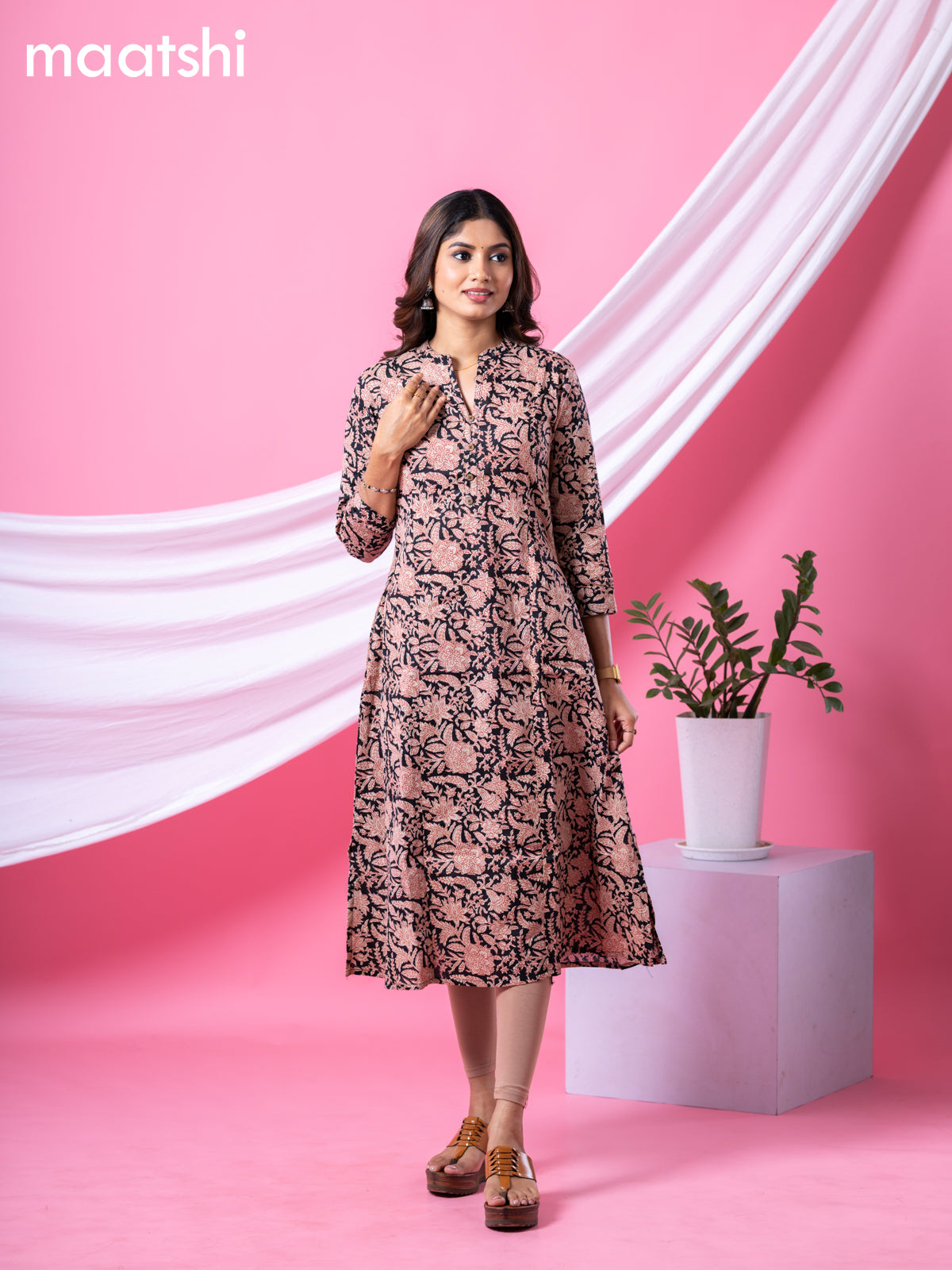 Cotton readymade A-line kurti black and beige with allover kalamkari prints & collar neck pattern and without pant