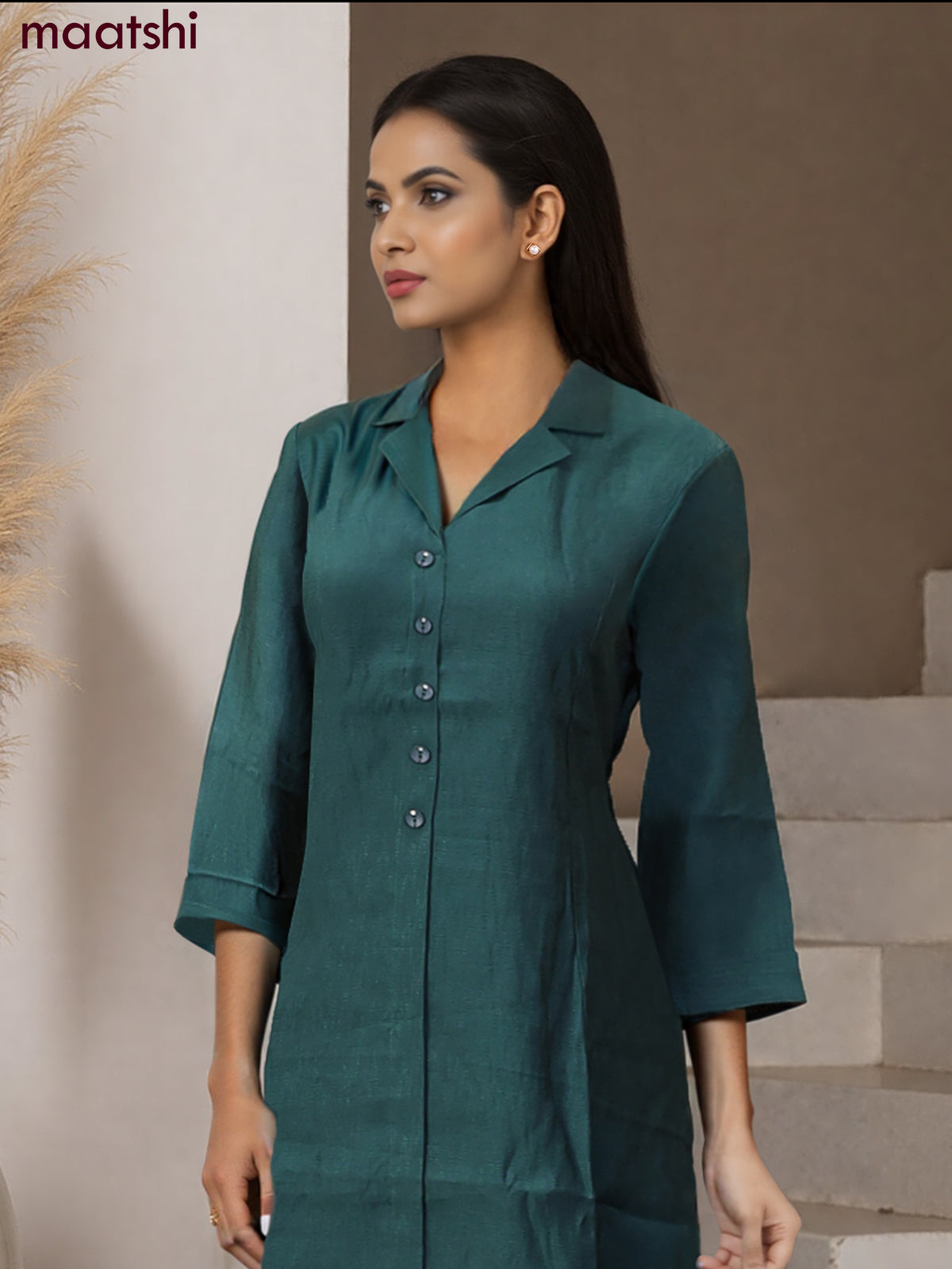 Rayon co-ord set peacock green with collar neck pattern and straight cut pant