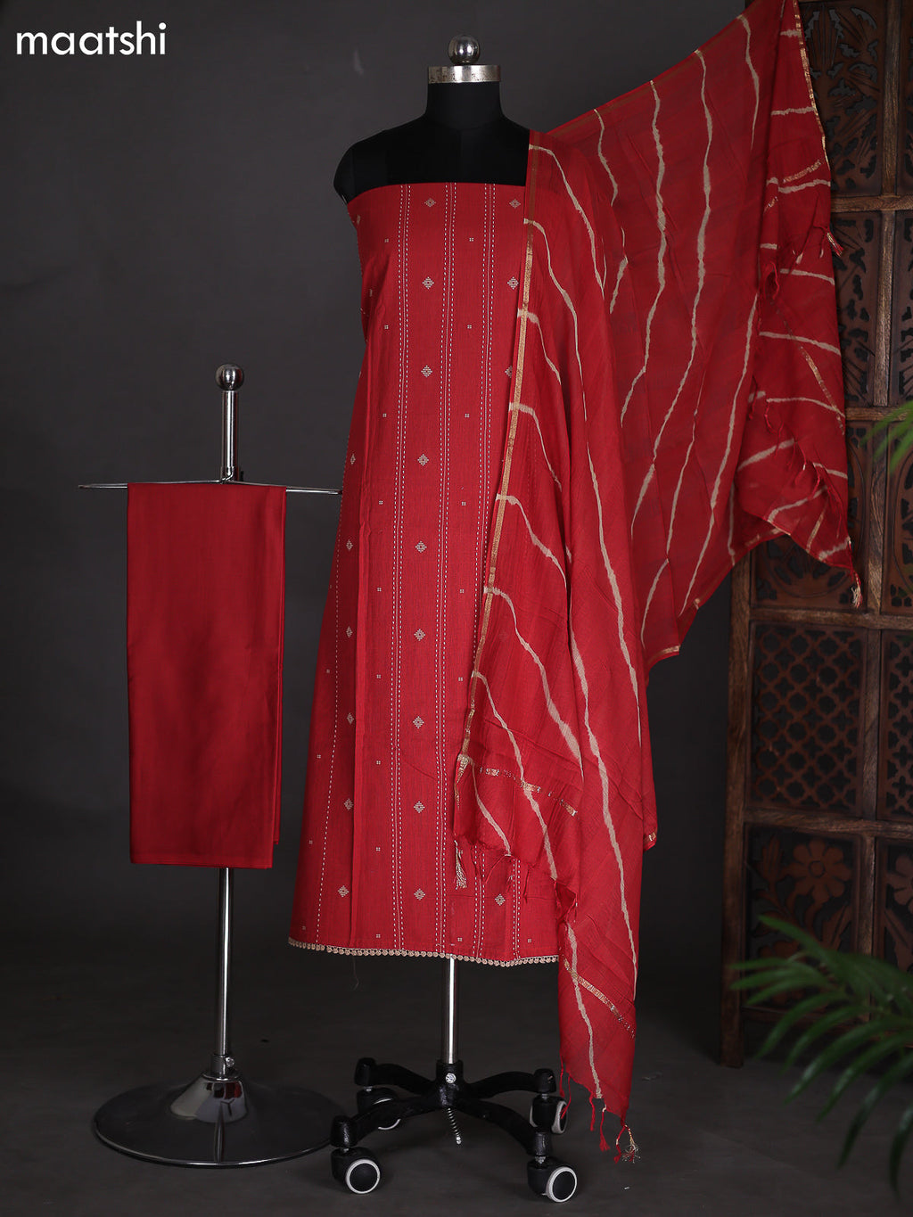 Red Cotton Dress Material With Thread Buttas & Kantha Stich Work Pattern