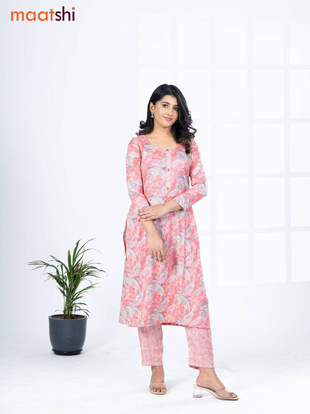 Rayon kurti set red and grey with allover prints & simple neck pattern and straight cut pant