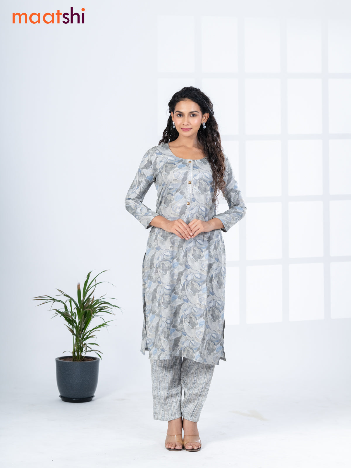 Rayon kurti set grey with allover prints & simple neck pattern and straight cut pant