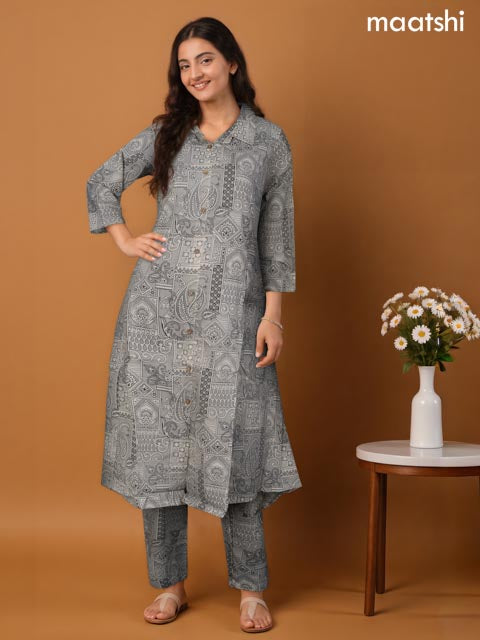 Cotton co-ord set cream and black with allover kalamkari prints & collar neck pattern and straight cut pant