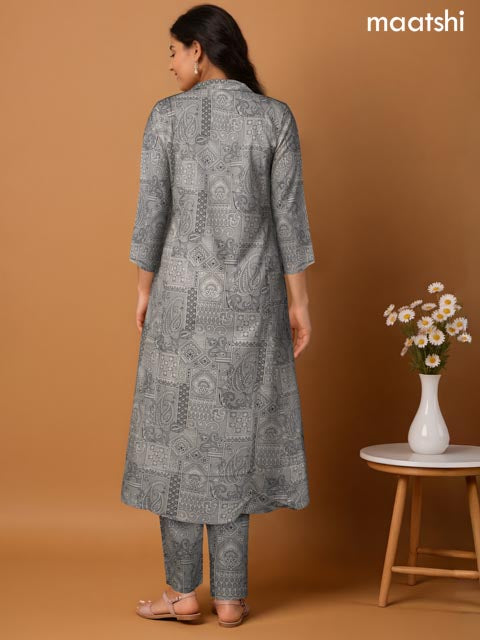 Cotton co-ord set cream and black with allover kalamkari prints & collar neck pattern and straight cut pant