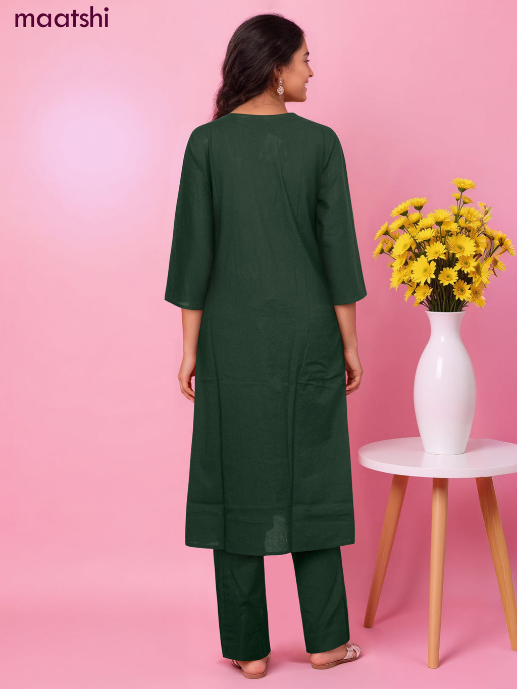 Cotton kurti set green with floral embroidery work & simple neck pattern and straight cut pant