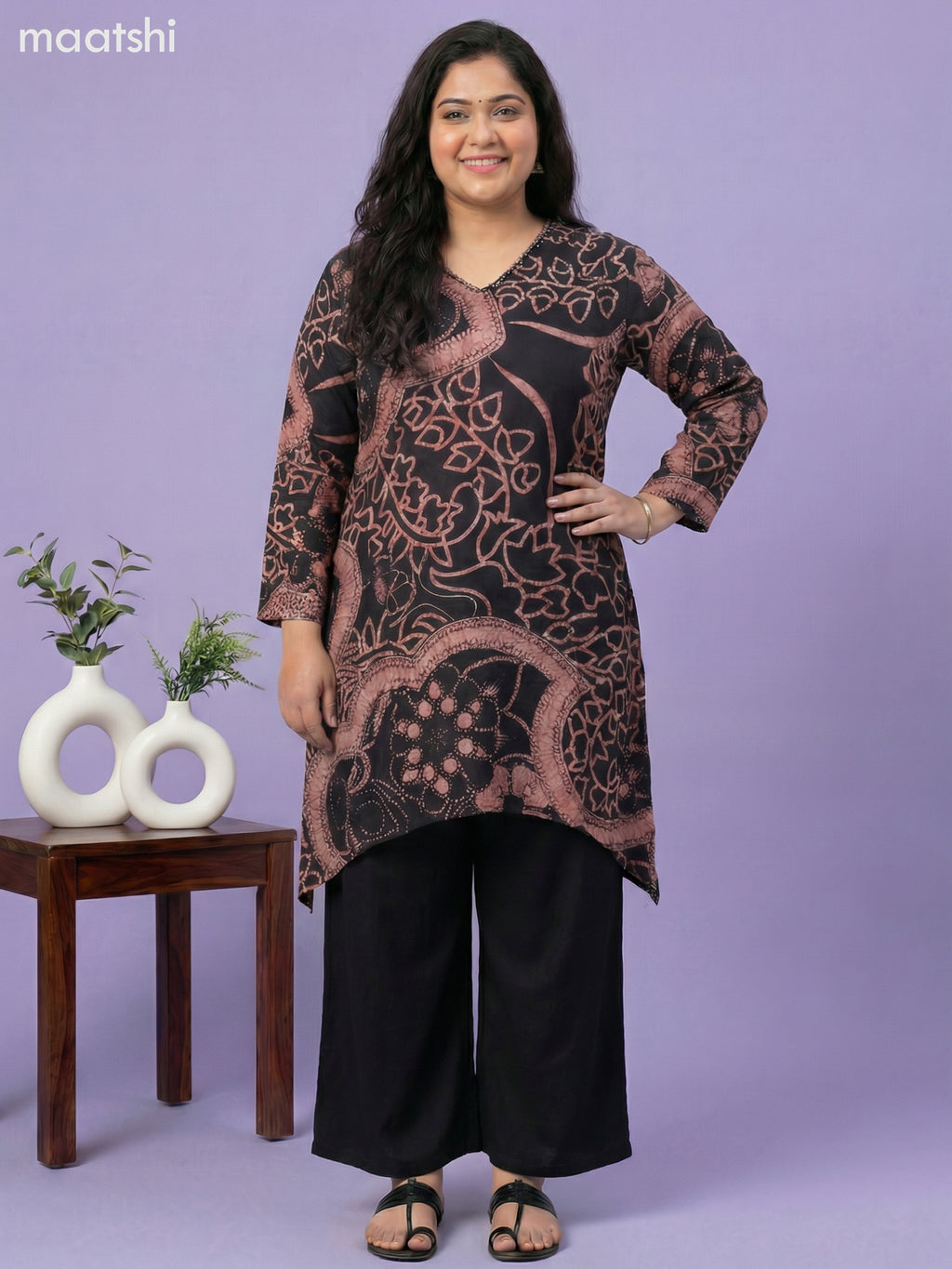 Black and Peach Muslin Printed Fish Cut Kurti Set