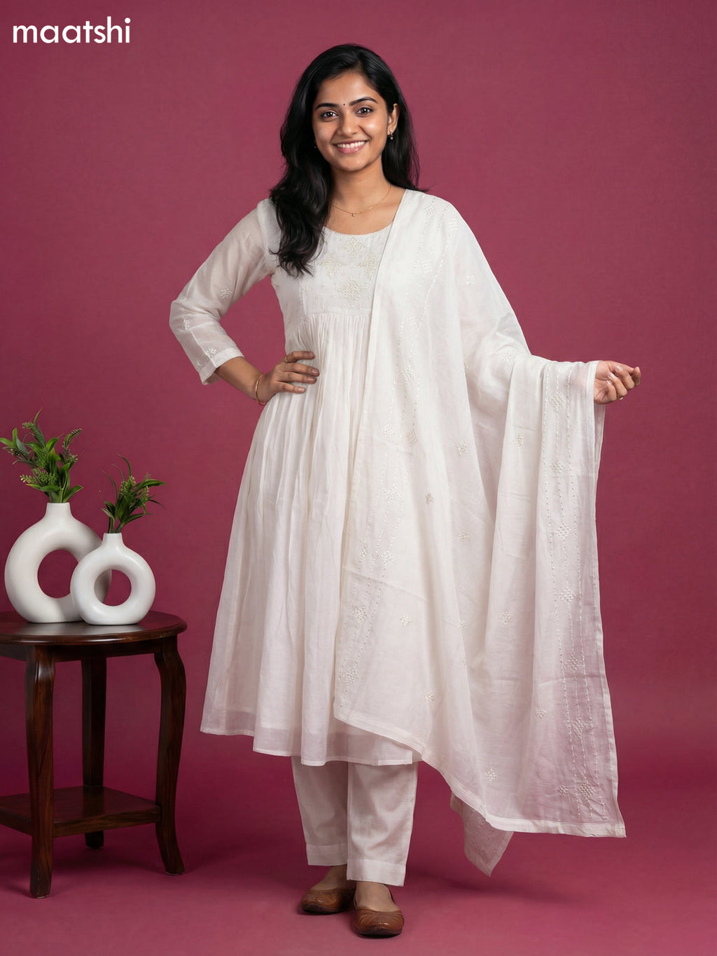 Off White Mul Chanderi Embroidery Work Anarkali Suit