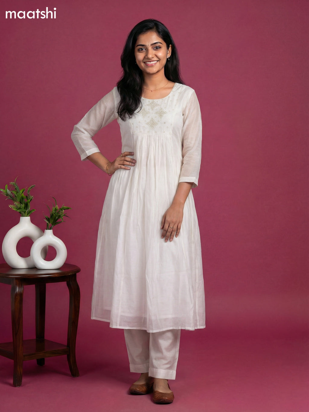 Off White Mul Chanderi Embroidery Work Anarkali Suit