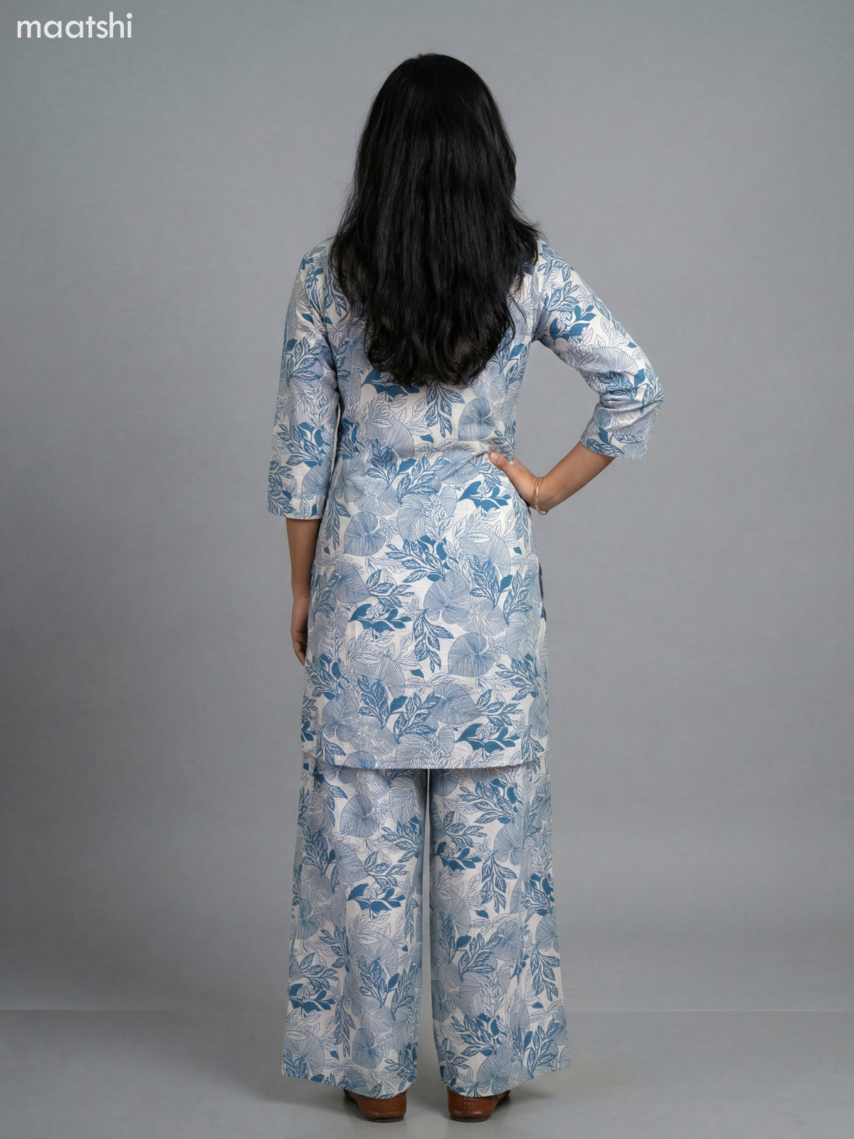 Beige and Blue Shade Cotton Floral Printed Short Co-Ord Set