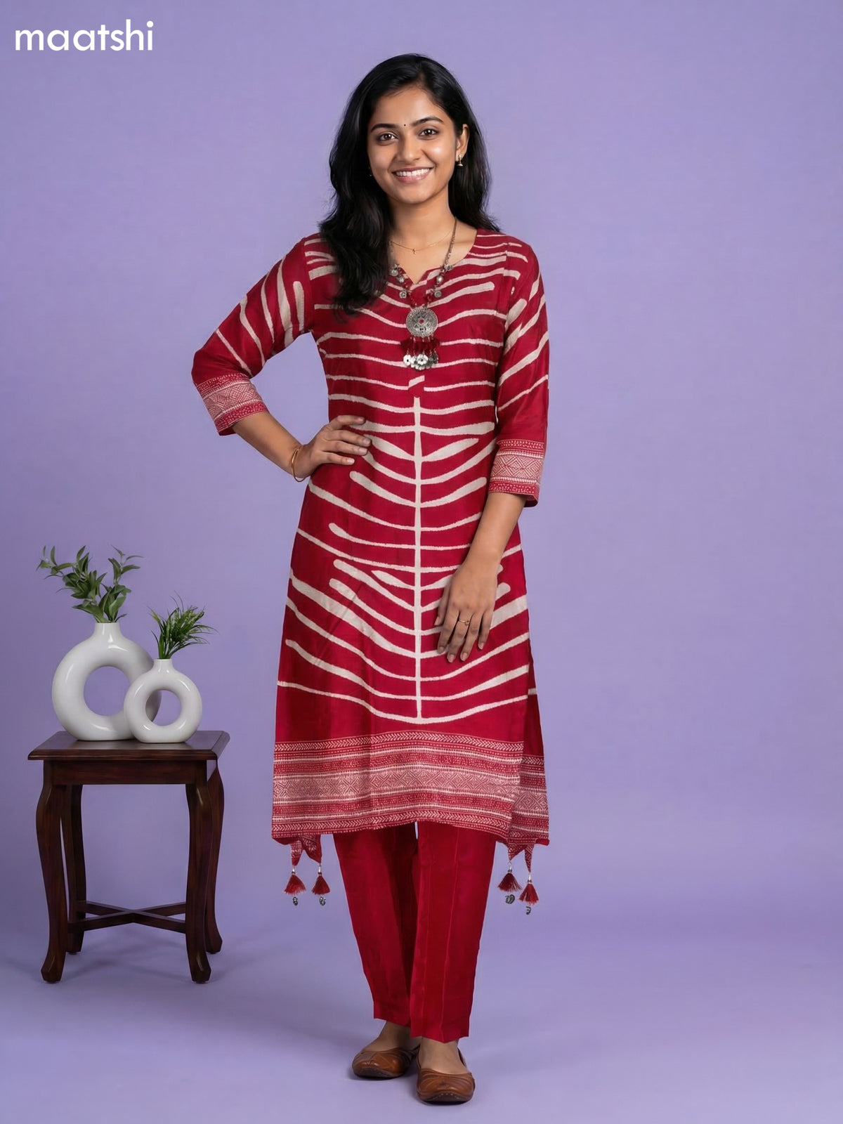 Red and Cream Art Tussar Printed Fish Cut Kurti Set