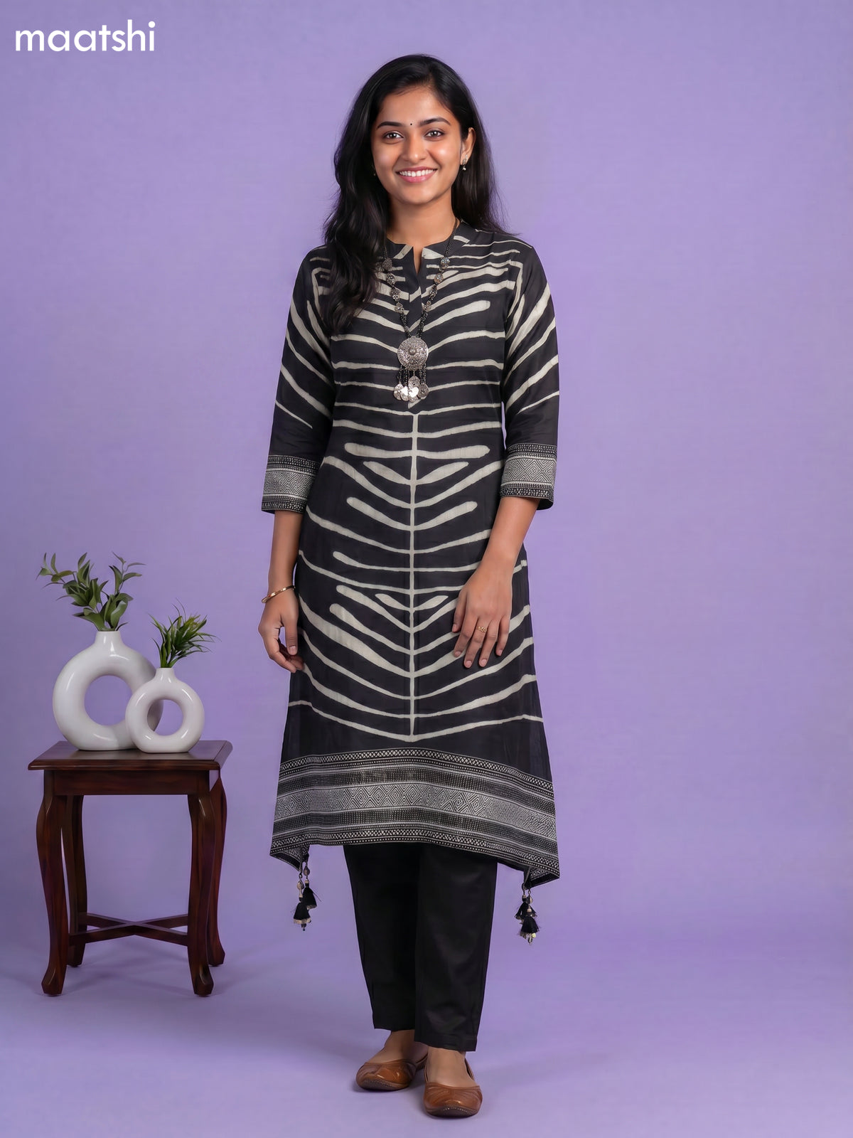 Black Art Tussar Printed Fish Cut Kurti Set