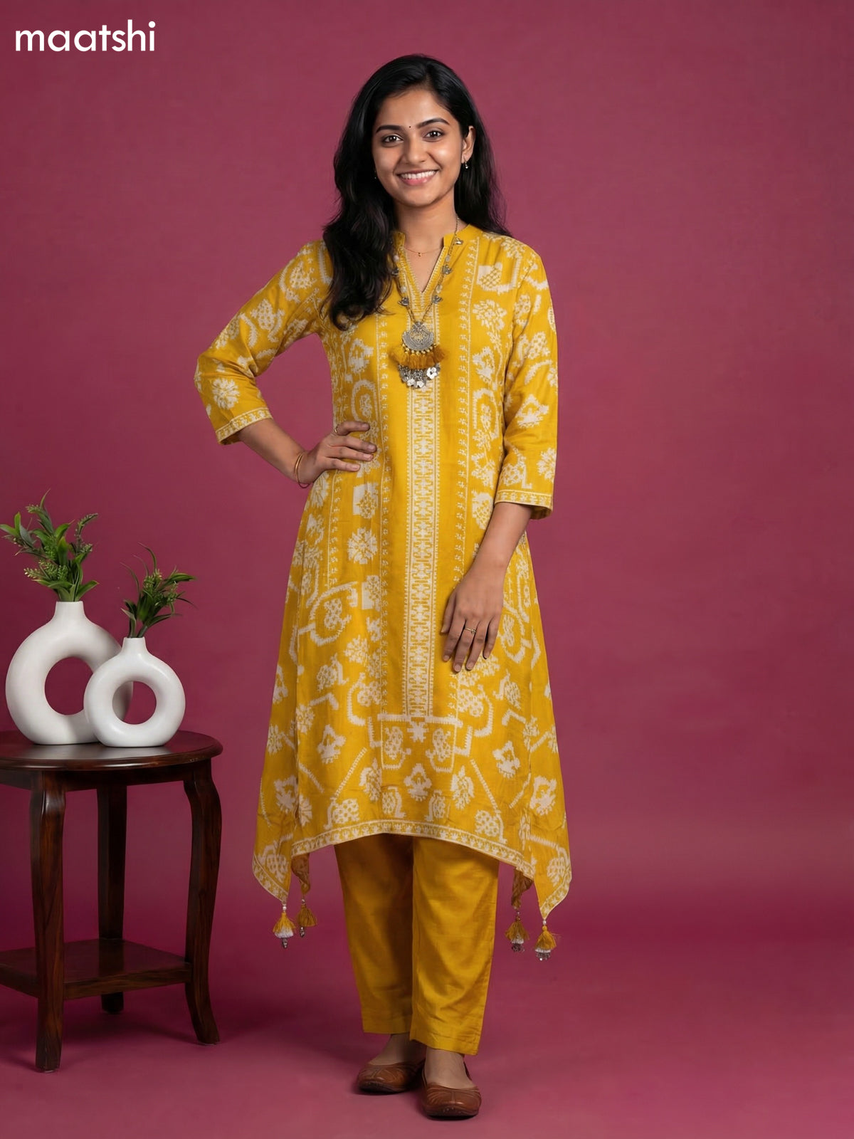 Yellow Art Tussar Printed Fish Cut Kurti Set