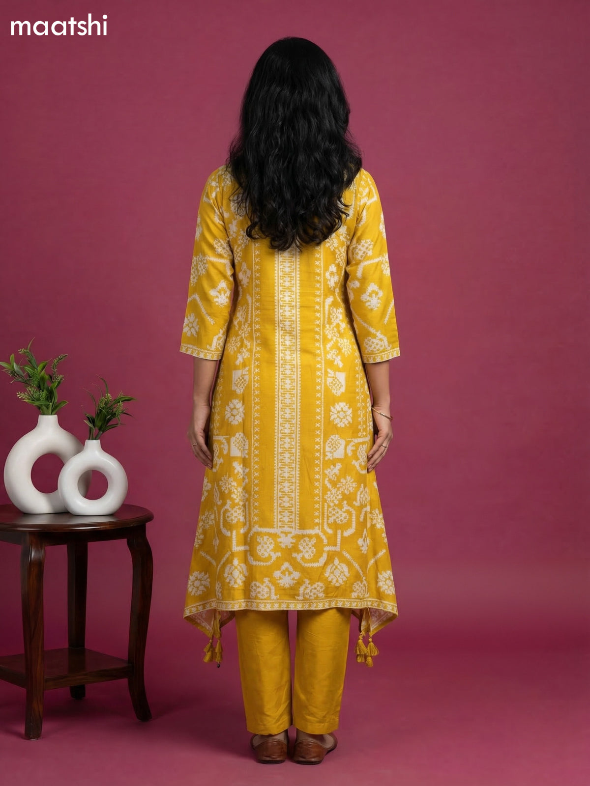 Yellow Art Tussar Printed Fish Cut Kurti Set