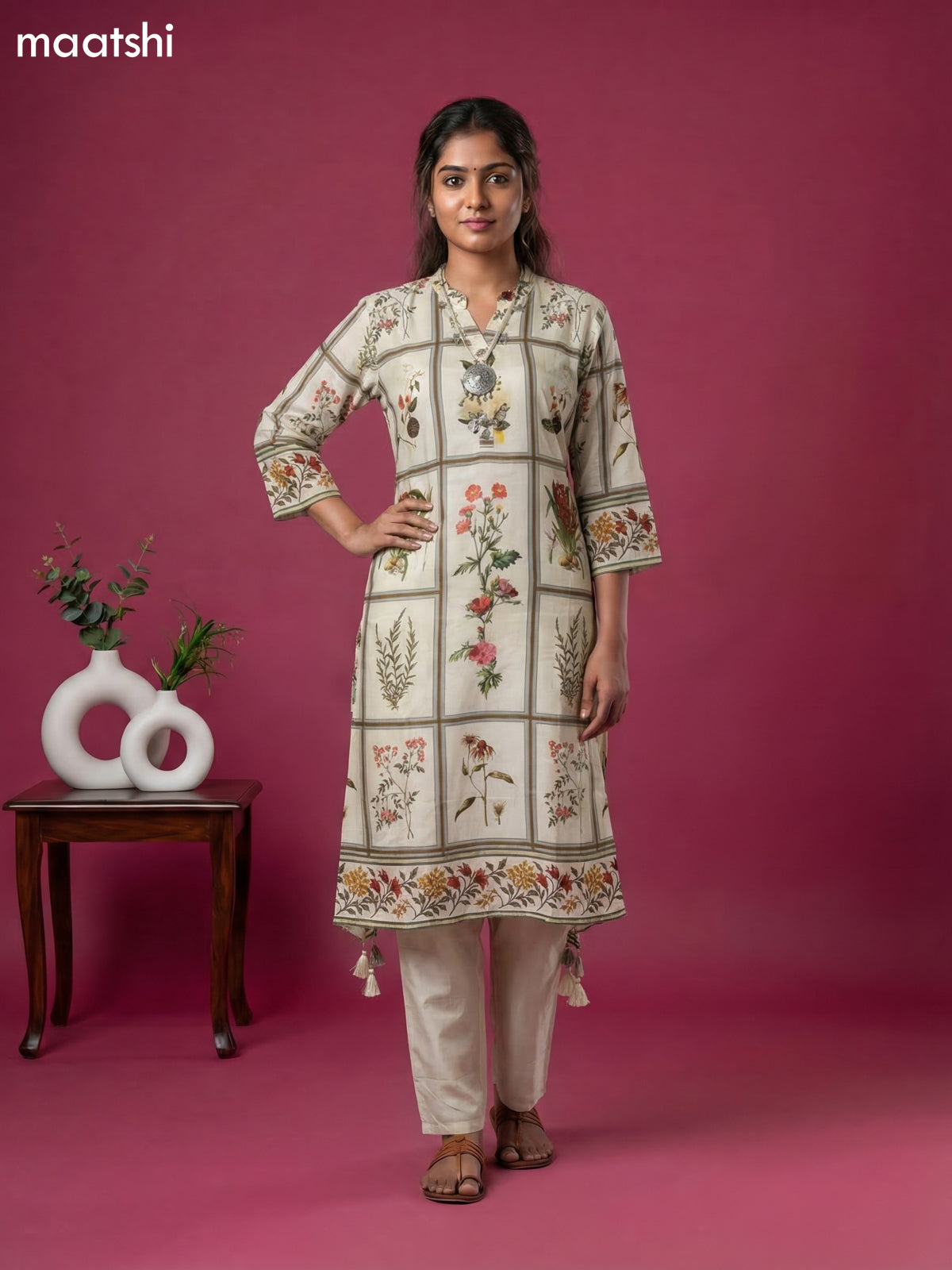 Cream Art Tussar Printed Fish Cut Kurti Set