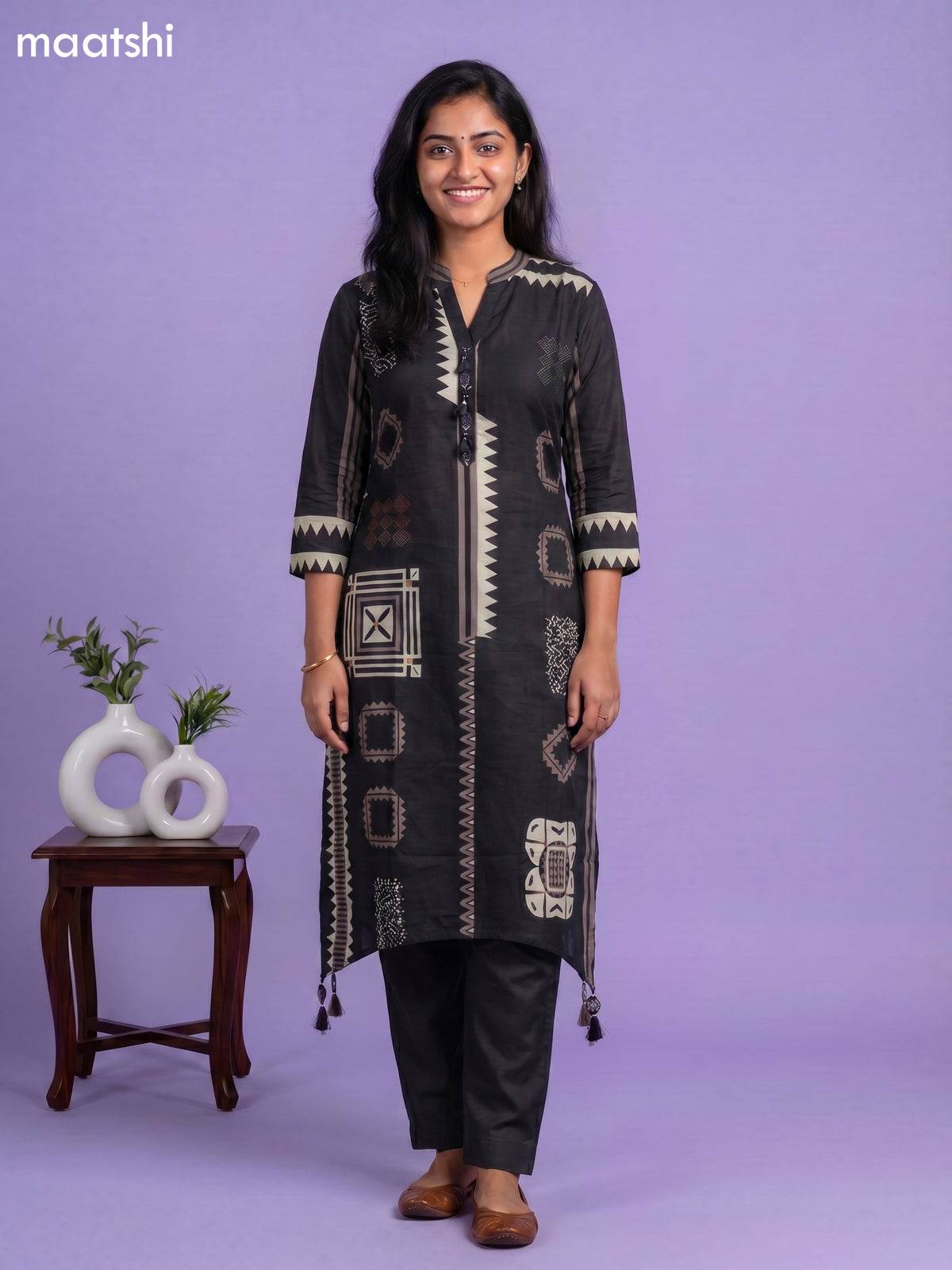 Black Art Tussar Printed Fish Cut Kurti Set