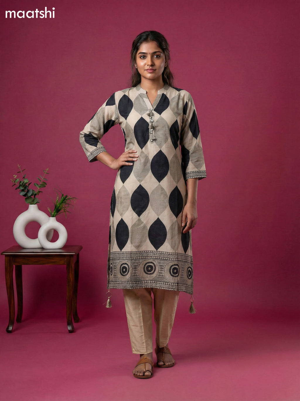 Cream and Pink Art Tussar Printed Fish Cut Kurti Set