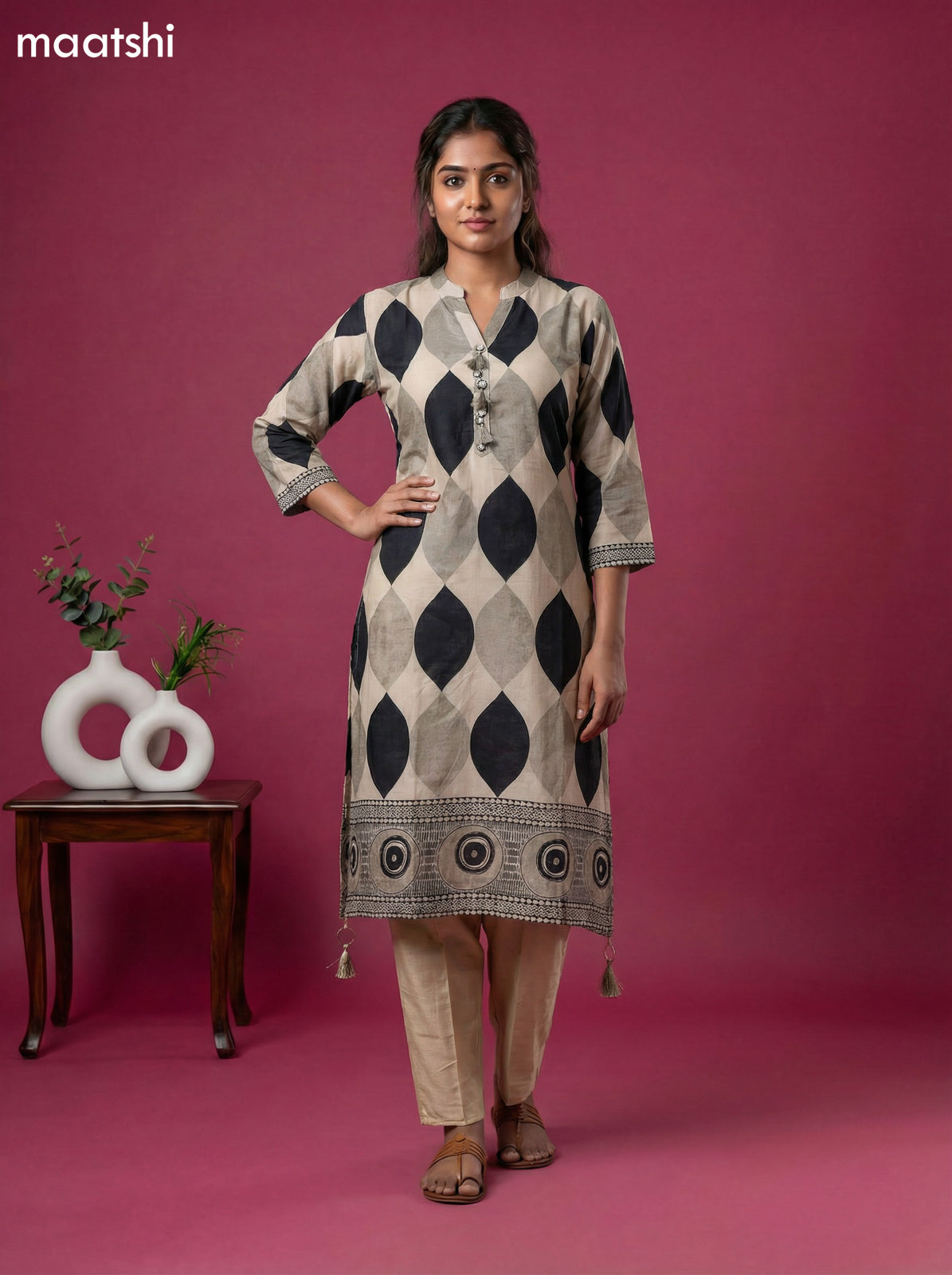 Cream and Pink Art Tussar Printed Fish Cut Kurti Set